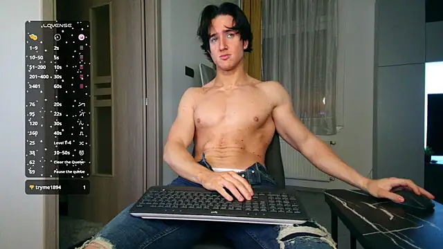 Snapshot of ChristianLevine_ chatting on 02/27/26, 08:31 ChristianLevine online show from 02/27/26, 08:31