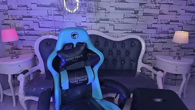 carlie mayer v online show from 12/19/24, 02:35