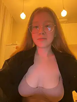 Eva Weyne online show from 01/06/25, 08:28