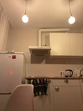 Eva Weyne online show from 01/10/25, 07:54