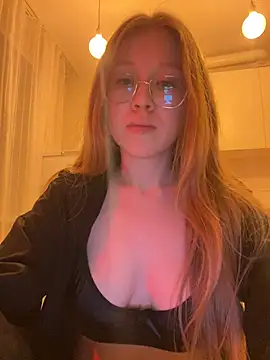 Eva Weyne online show from 02/09/25, 05:33