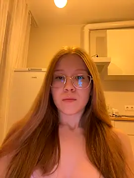 Eva Weyne online show from 10/08/25, 07:22