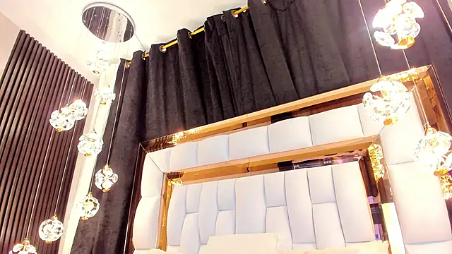 SarayRoyse online show from 03/11/25, 07:14