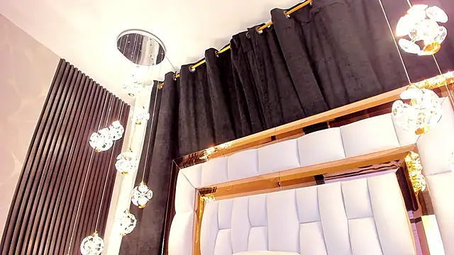 SarayRoyse online show from 03/20/25, 07:14