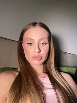 Snapshot of Sweet__Milly chatting on 05/07/26, 03:06 Sweet Milly online show from 05/07/26, 03:06