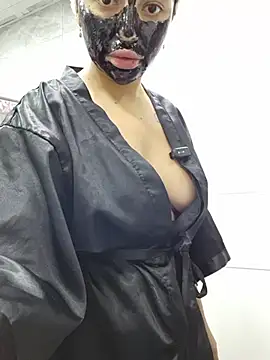 Esmertarcinim online show from 10/19/25, 12:17