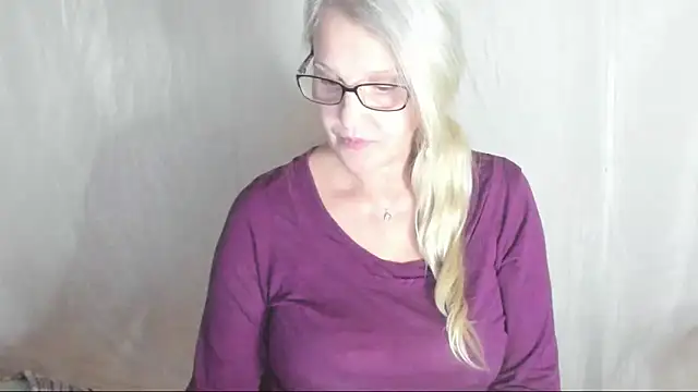 irinamaux online show from 03/09/25, 05:28