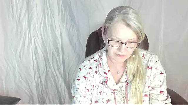 irinamaux online show from 03/20/25, 05:46