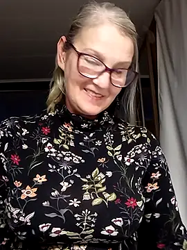 irinamaux online show from 09/27/25, 04:50