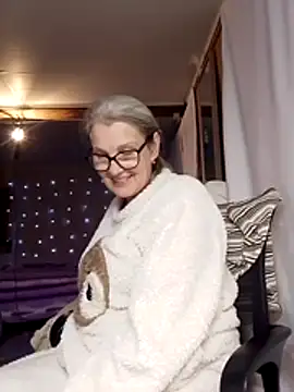 irinamaux online show from 11/02/25, 06:21