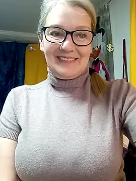 irinamaux online show from 03/17/26, 03:44