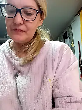 irinamaux online show from 04/09/26, 03:06