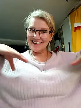 Snapshot of irinamaux chatting on 04/29/26, 12:31 irinamaux online show from 04/29/26, 12:31