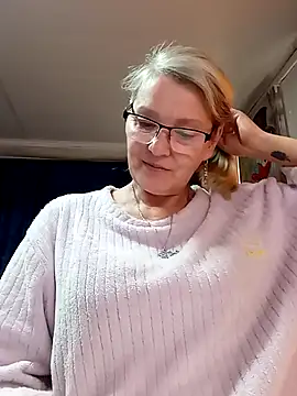Snapshot of irinamaux chatting on 05/01/26, 06:18 irinamaux online show from 05/01/26, 06:18