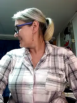 Snapshot of irinamaux chatting on 05/22/26, 06:46 irinamaux online show from 05/22/26, 06:46