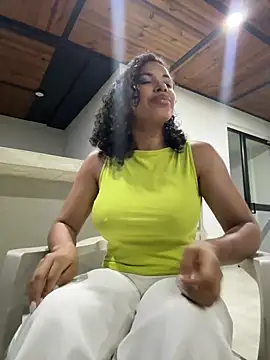 Brunettexio online show from 12/23/24, 11:06