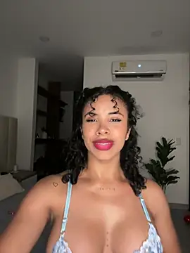 Brunettexio online show from 02/15/25, 10:21