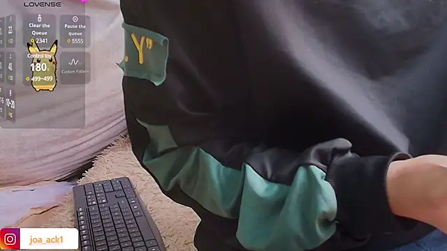 Levii Ackermann online show from 02/23/25, 03:18