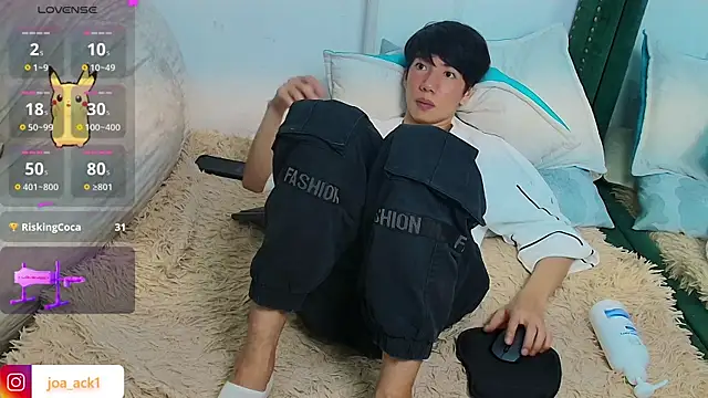 Levii Ackermann online show from 03/08/25, 12:00