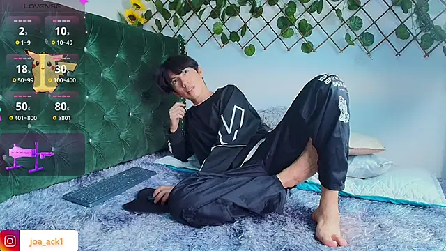 Levii Ackermann online show from 03/16/25, 08:32