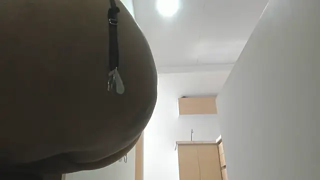 esmeraldastrong online show from 12/02/24, 08:00