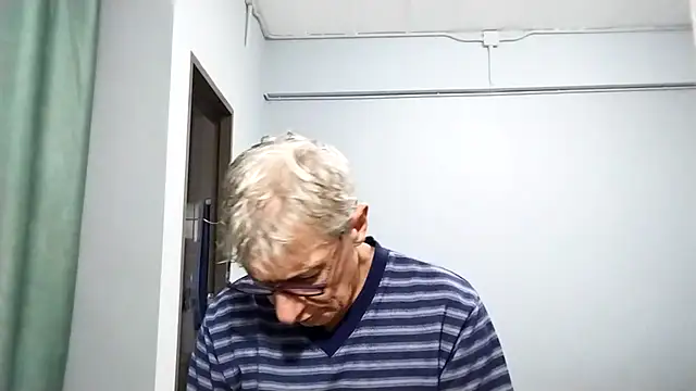 BIGUNCUTHARDCOCK online show from 09/16/25, 12:11