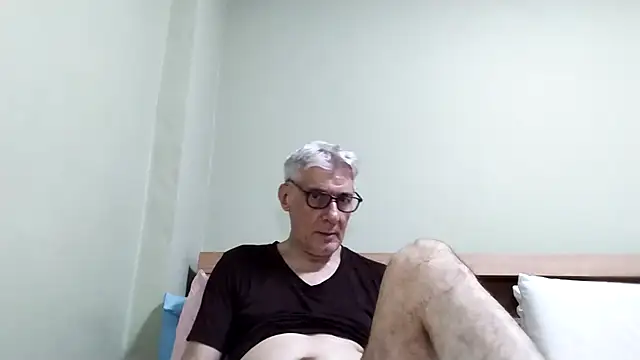 BIGUNCUTHARDCOCK online show from 12/17/25, 11:38