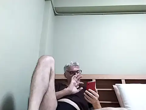 BIGUNCUTHARDCOCK online show from 01/11/26, 02:44