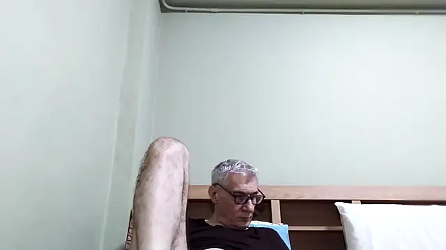 BIGUNCUTHARDCOCK online show from 01/16/26, 02:04