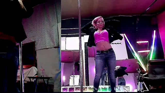 MadisonMarie online show from 12/22/24, 08:38