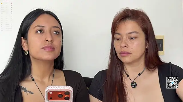2SummerLove1 online show from 05/22/26, 02:44
