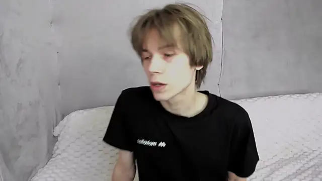 Makentoshi  online show from 09/15/25, 07:30