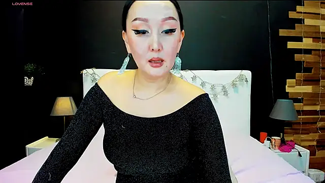 Julianna Jami online show from 02/04/25, 11:38