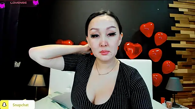 Julianna Jami online show from 02/23/25, 11:11