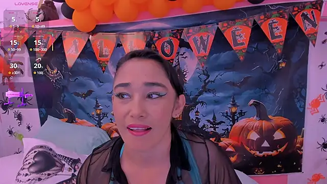 charlotte-11 online show from 10/20/25, 04:18