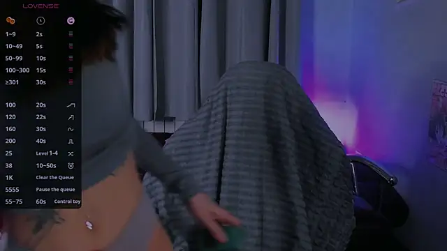 ashleyro1 online show from 11/12/25, 01:00