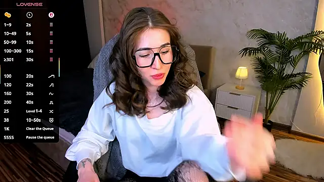 ashleyro1 online show from 02/04/26, 01:28