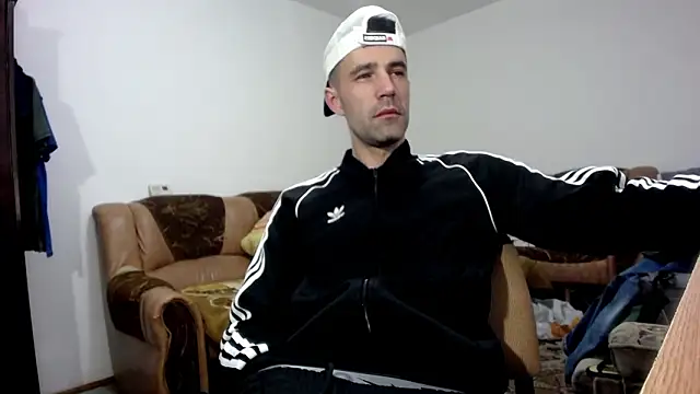 I like older menn online show from 02/14/26, 05:48