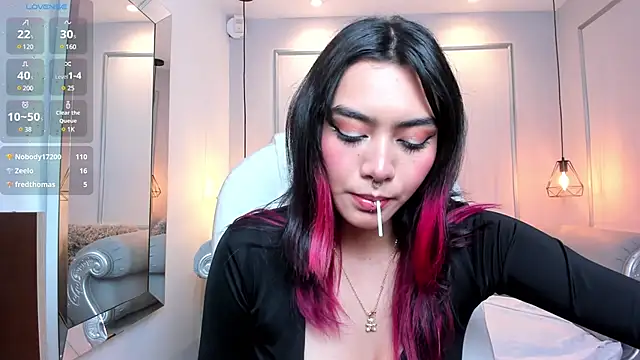 AzuraKindong online show from 01/28/25, 10:23