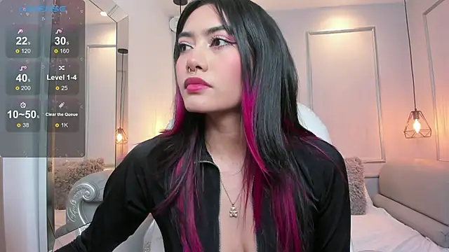 AzuraKindong online show from 02/17/25, 07:53