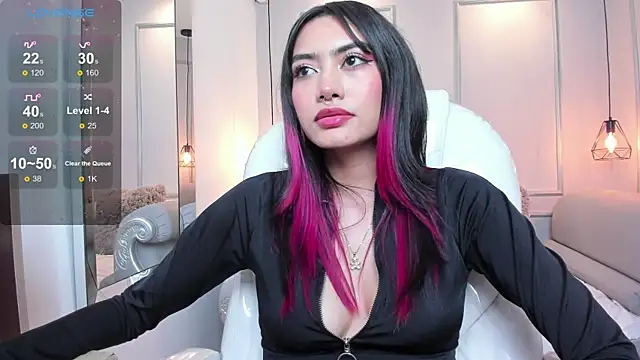 AzuraKindong online show from 02/17/25, 10:58