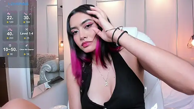 AzuraKindong online show from 02/25/25, 10:18