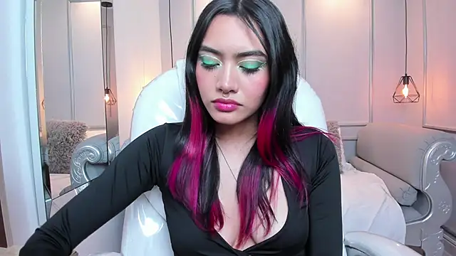 AzuraKindong online show from 03/17/25, 10:17