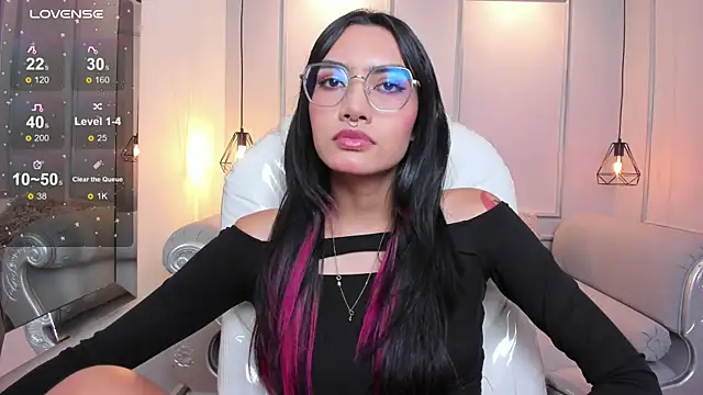 AzuraKindong online show from 09/08/25, 07:24