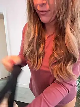 ChristyAdair online show from 12/19/25, 09:27