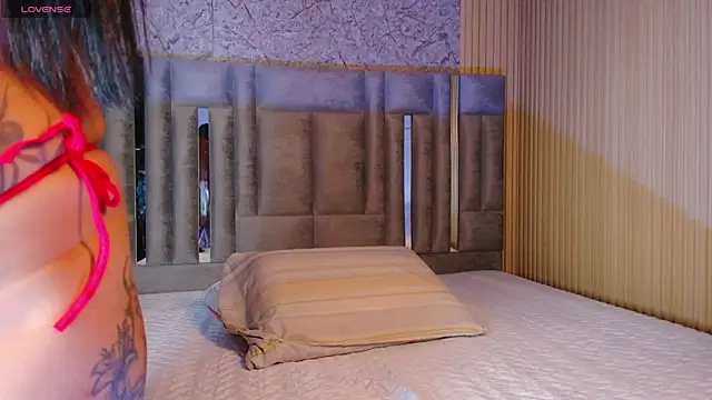 cattaleeyaa online show from 12/16/25, 12:54