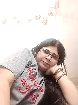 Husnpari20 online show from 01/01/25, 05:11