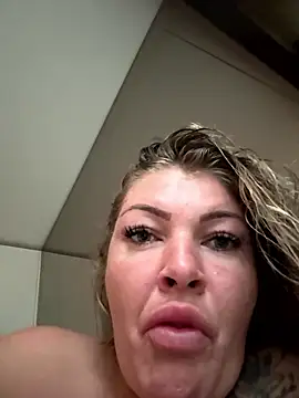 GabyHofstede online show from 01/11/26, 06:18