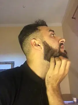 Snapshot of ClatteryPrexy chatting on 12/25/24, 03:06 ClatteryPrexy online show from 12/25/24, 03:06