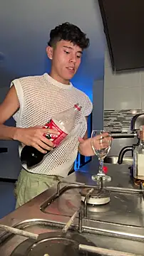 Angel esteban fx online show from 02/15/26, 02:41